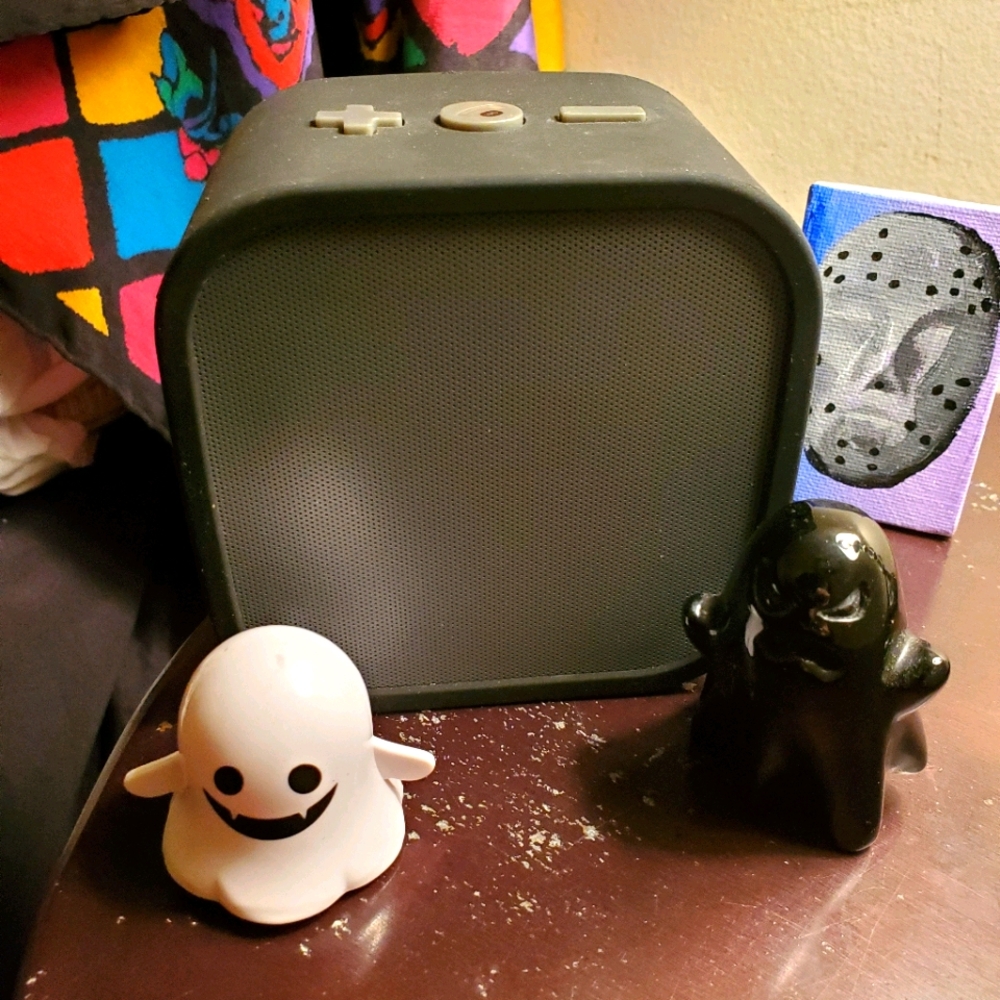 New Vivitar 4x4" Mini Speaker